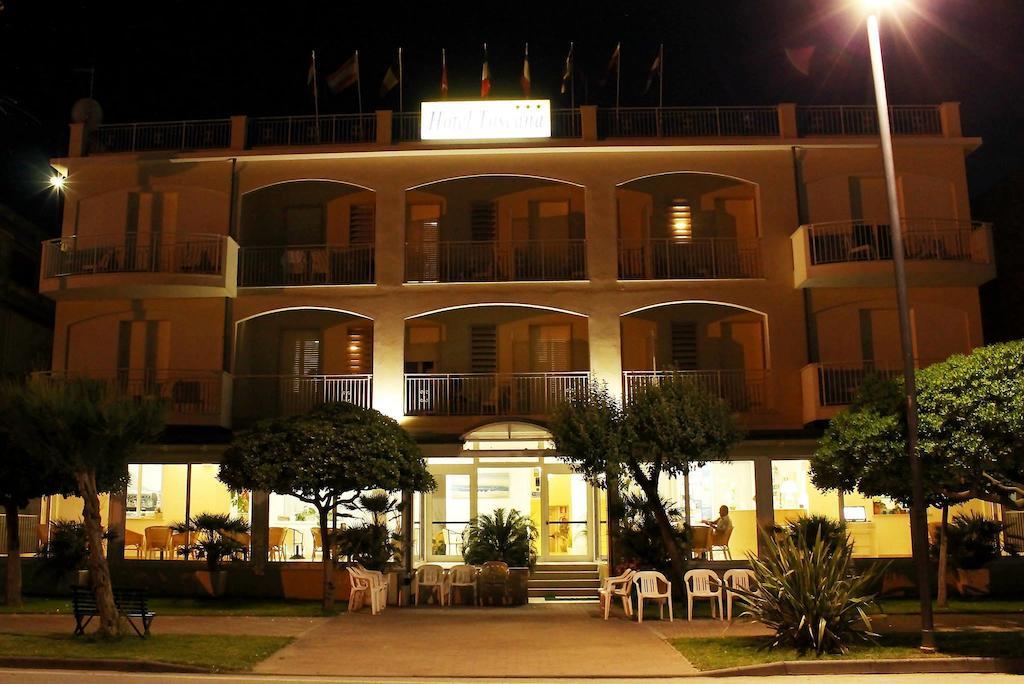 Hotel Toscana Marotta Eksteriør bilde